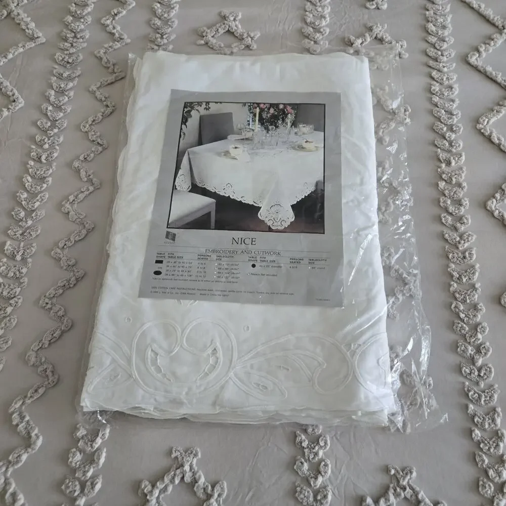 Vintage 80s Keeco Embroidered Cutwork Tablecloth Napkin Set White Cotton 68x86